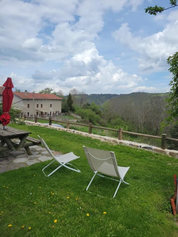 Se Reconnecter A La Nature Au Gite 3 Etoiles De Montager A Saint Andre De Chalencon